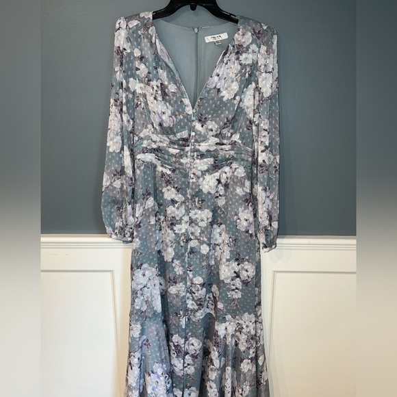 Ever New Melbourne Floral Dress - Picture 1 of 2